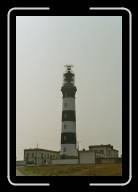 10-027_28A * Phare du Creac'h, �le d'Ouessant, Finisterre * 1392 x 2088 * (263KB)