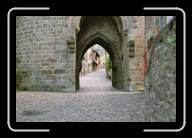 14-014_15 * Das Quartier rund um den Port de Dinan, C�tes d'Armor * 2088 x 1392 * (1.77MB)