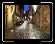 Bretagne0-2_d * Vitr an einem regennassen Abend * 800 x 600 * (122KB)