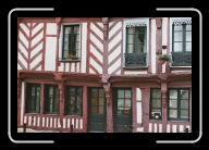 Bretagne1-027_28_a * Chteaugiron * 800 x 533 * (106KB)