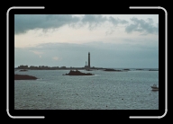 Bretagne5-033_34A_a * Phare de l'�le Vierge, vom Hafen von Lilia aus gesehen * 800 x 533 * (77KB)