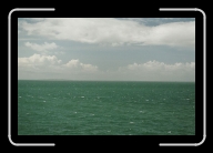 Bretagne7-016_17A_a * An der Pointe de Corsen, am westlichsten Punkt Frankreichs. Am Horizont: �le de Mol�ne * 800 x 533 * (57KB)