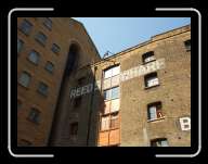 London1045 * 2848 x 2136 * (3.15MB)