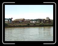 London1120 * 2848 x 2136 * (3.1MB)