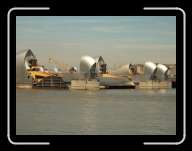 London1182 * 2848 x 2136 * (3.03MB)